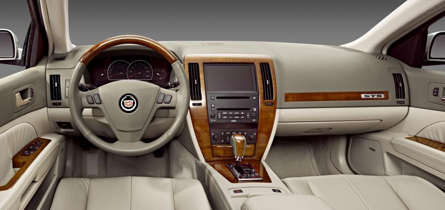  Cadillac STS 2005 года  (фото 13 из 95)